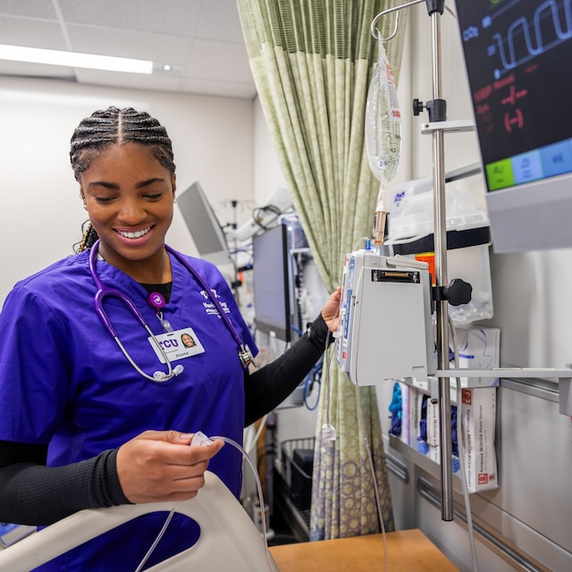 Nursing student in simulation lab